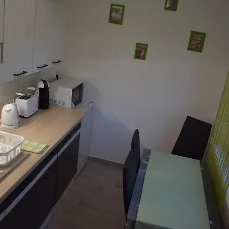 Frezia Apartamento *